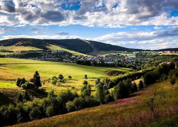 & Fichtelberger Blick * Oberwiesenthal